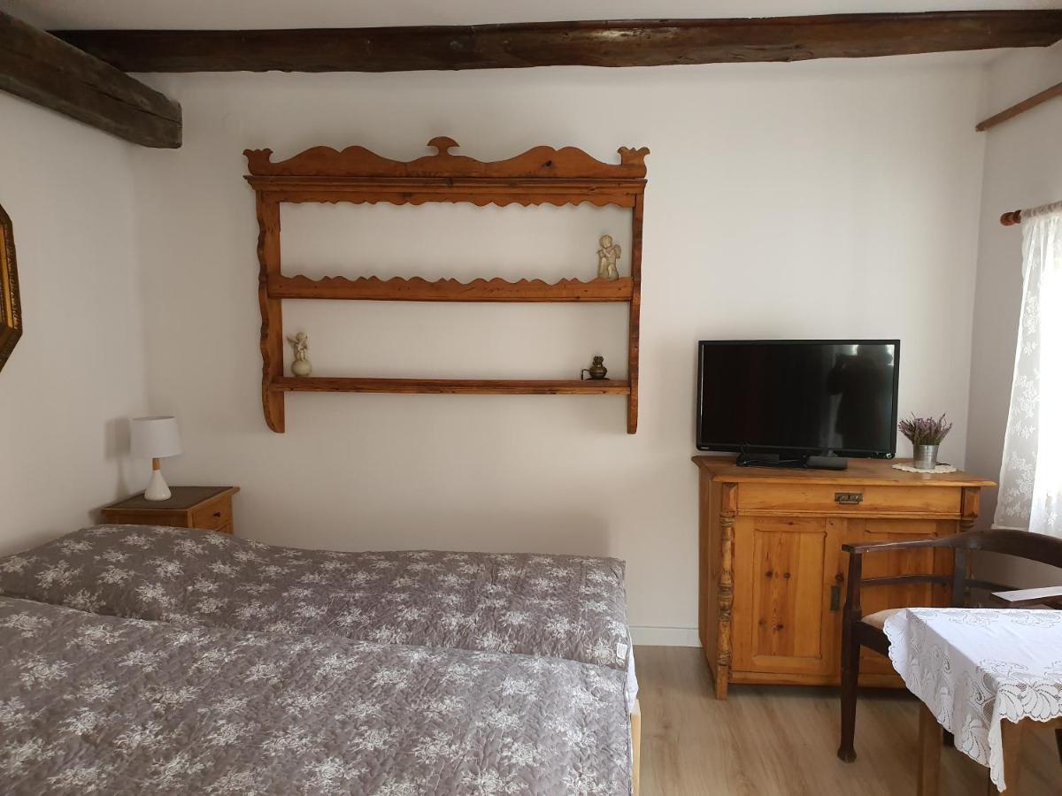 Siedlisko Nad Sapina Hotel Kruklanki Kültér fotó